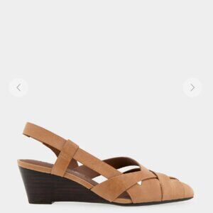 AEROSOLES Tan Strappy Wedge Slingback Sandals